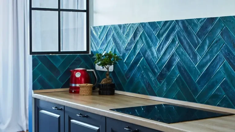 Visgraat tegels keuken achterwand