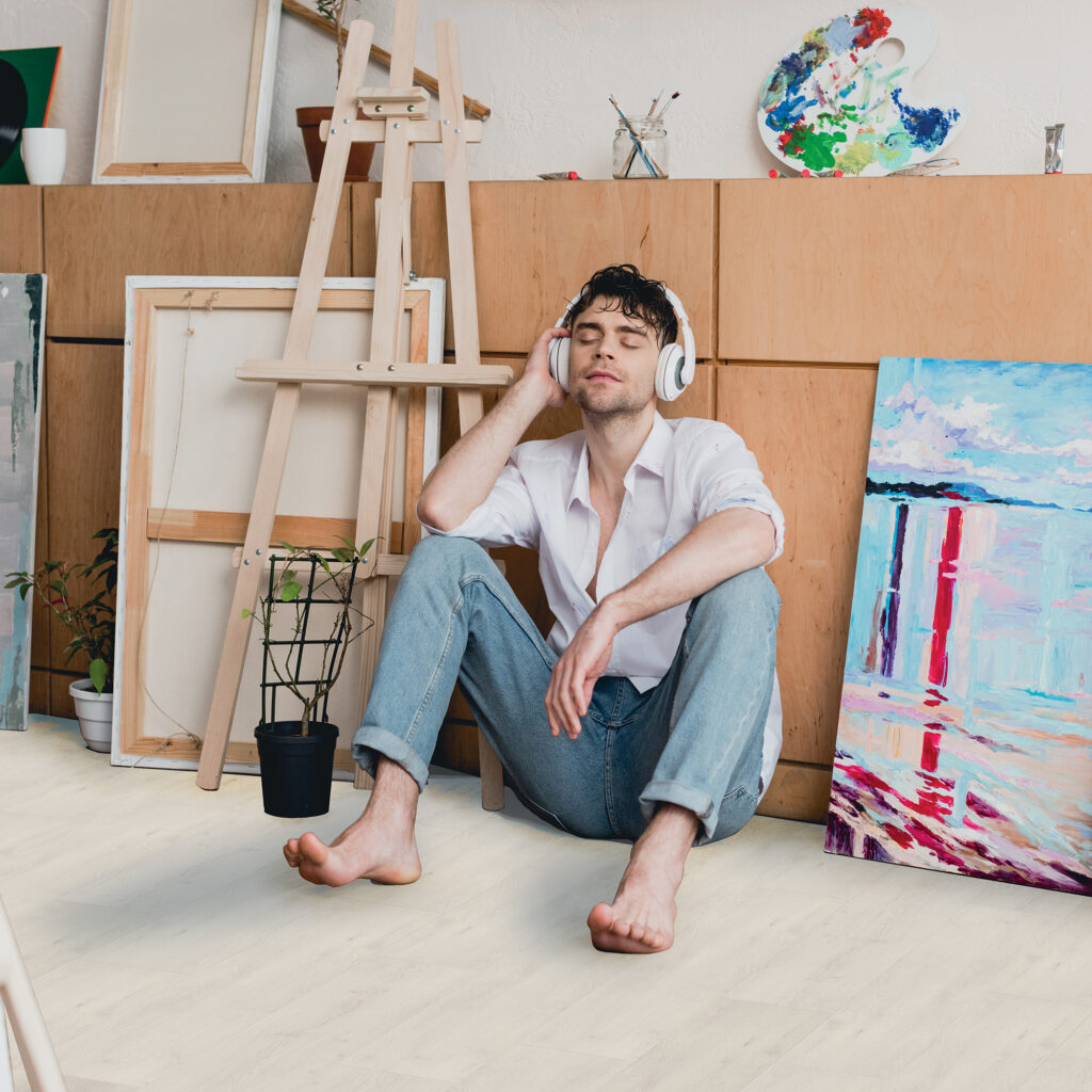 Persoon die zit op de Bodiax Varuna 384 Krijgt vloer